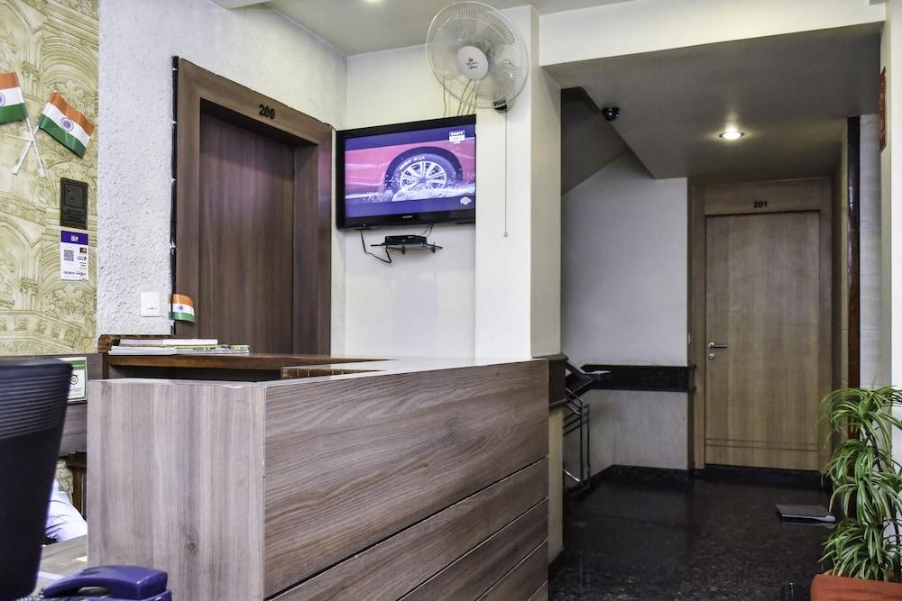 OYO 3094 Hotel City Square Reception