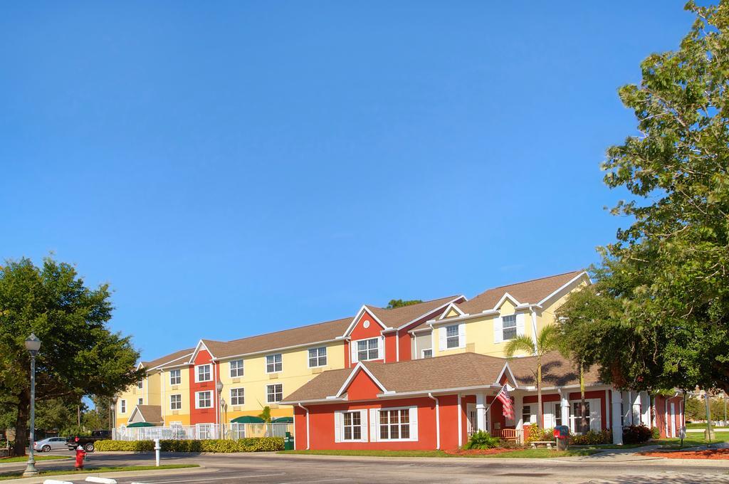 تاون بليس باي ماريوت سان بطرسبرج كليروتر