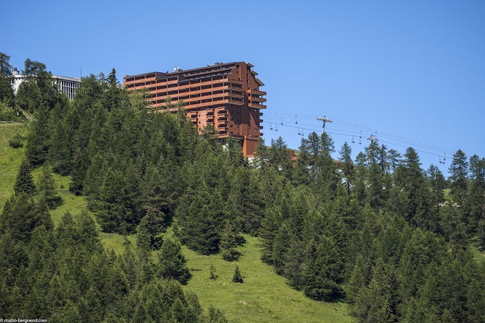 ريزيدونس بيير آند فاكنسيز بريميم منظر من الجو