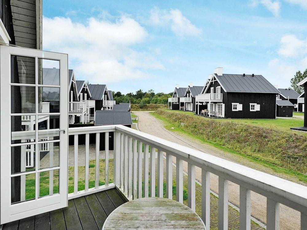 كابتيفاتينج هوليداي هوم إن جيرن ويذ سونا المنطقة الخارجية