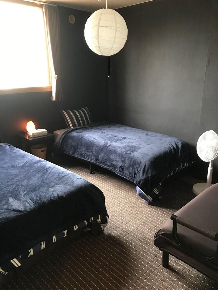 هوكايدو بد روم آند باجيل غرفة