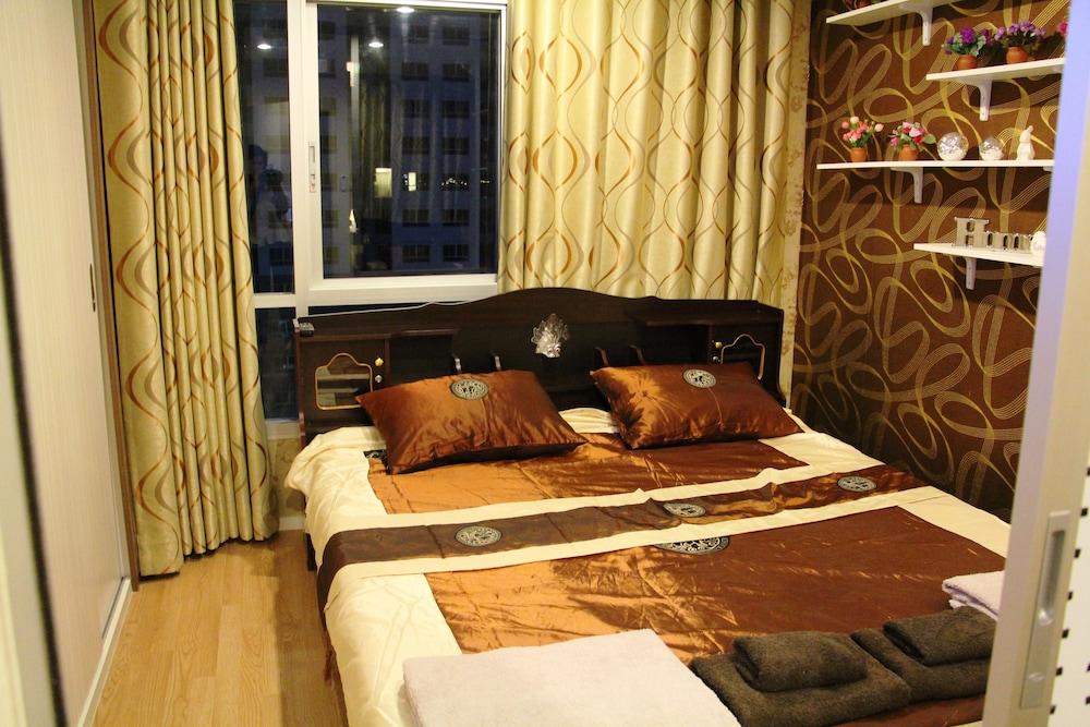 لومبيني فيل ناكلوا جود لاك الصورة الأساسية