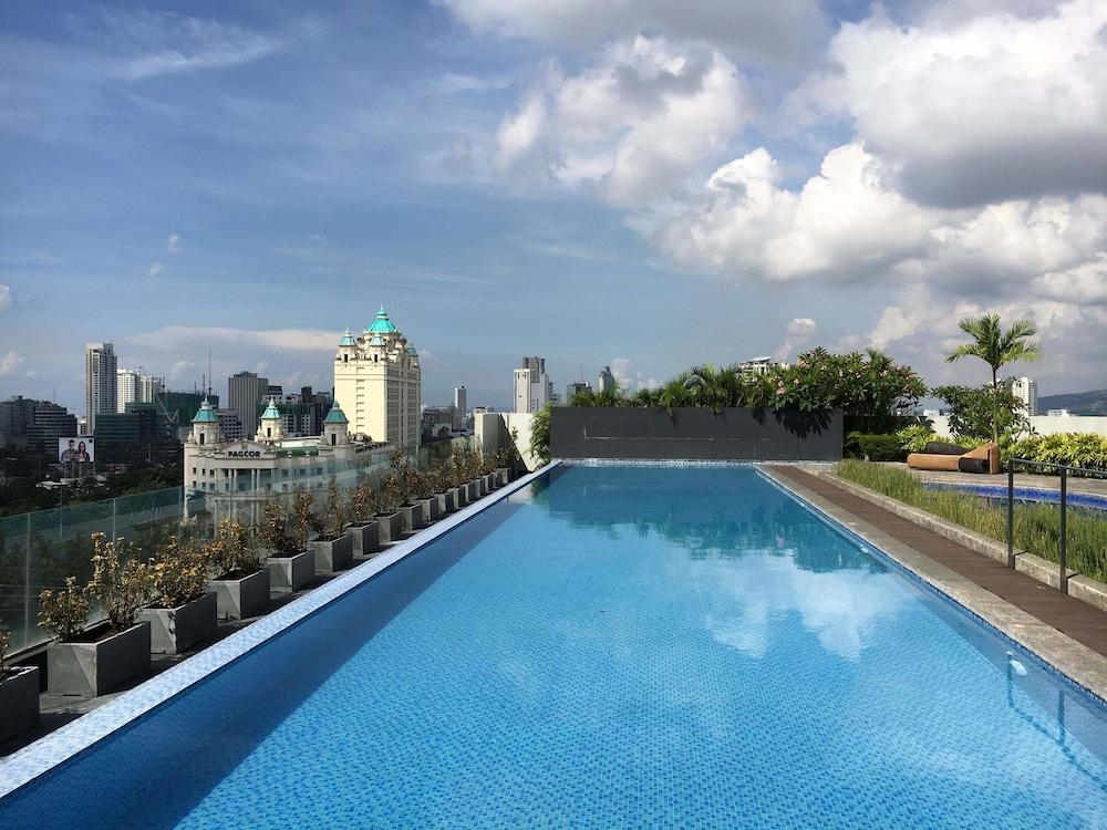 إيه مودرن آند لاكزوريوس ليفينج - للبالغين فقط الصورة الأساسية