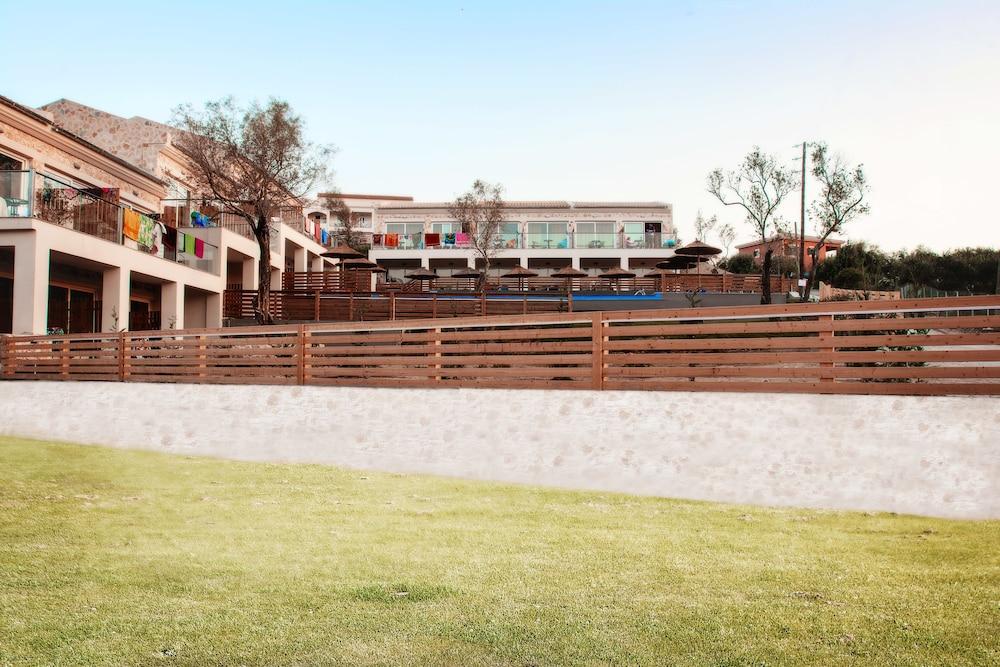 سانت جورج بالاس هوتل - شامل جميع الخدمات المنطقة المحيطة بالمنشأة