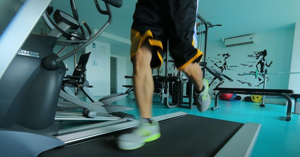 كاي ا سيرفيسد ريزيدنسيز مانيدجد باي هيي صالة الألعاب الرياضية