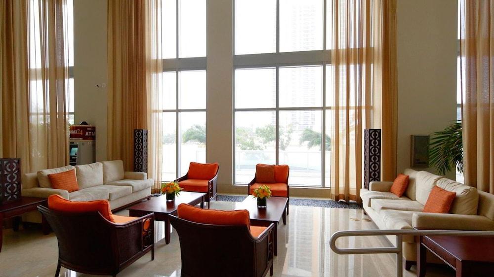 1 BR Ocean View at Marenas by Airpads Lobby Sitting Area
