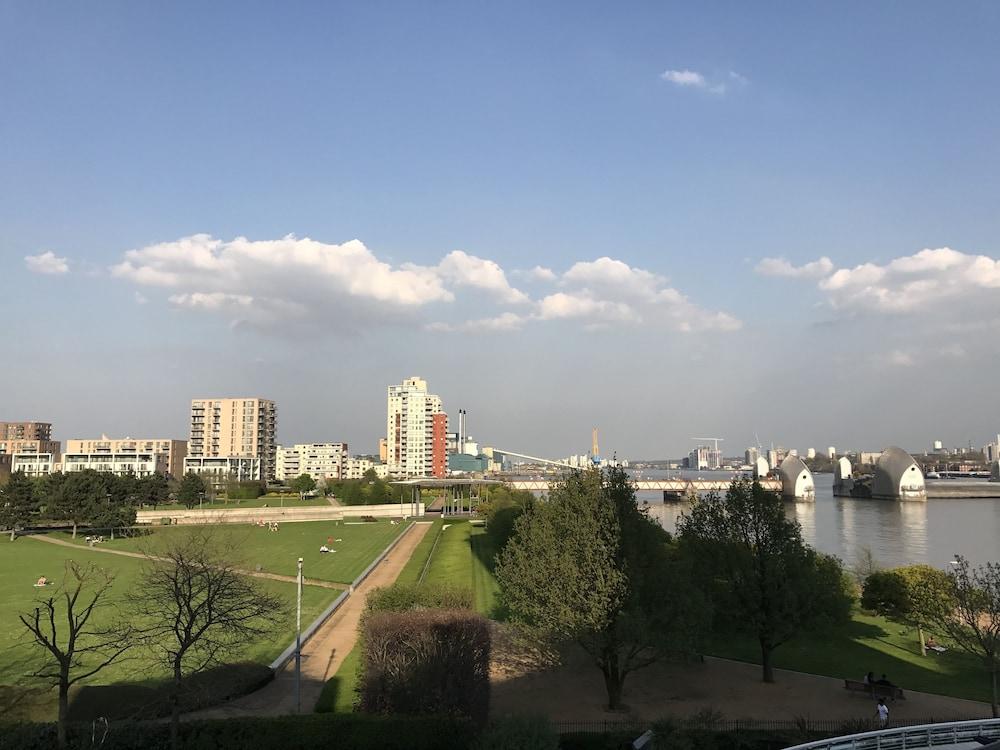 نايس آند برايفت رومز