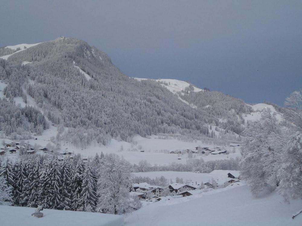 فيرينفونونج جينير كيتسبويل المنطقة الخارجية