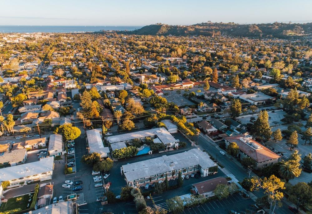 بيست ويسترن بلاس سانتا باربرا المنطقة المحيطة بالمنشأة