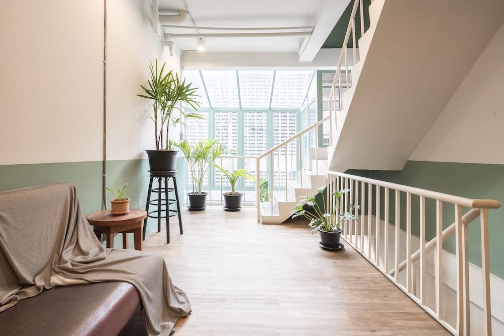 Better Moon Guesthouse Interior