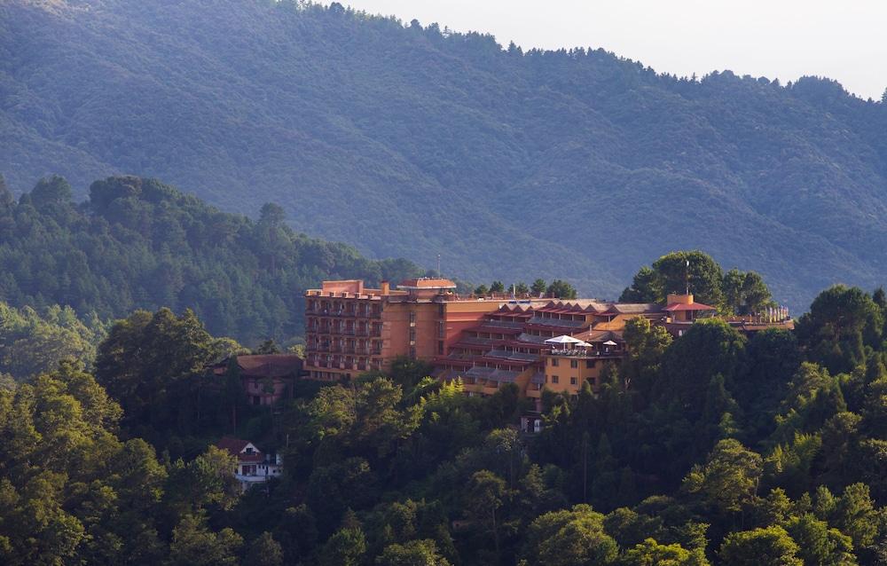 كلوب هيمالايا، باي أيه سي إي هوتلز المنطقة الخارجية