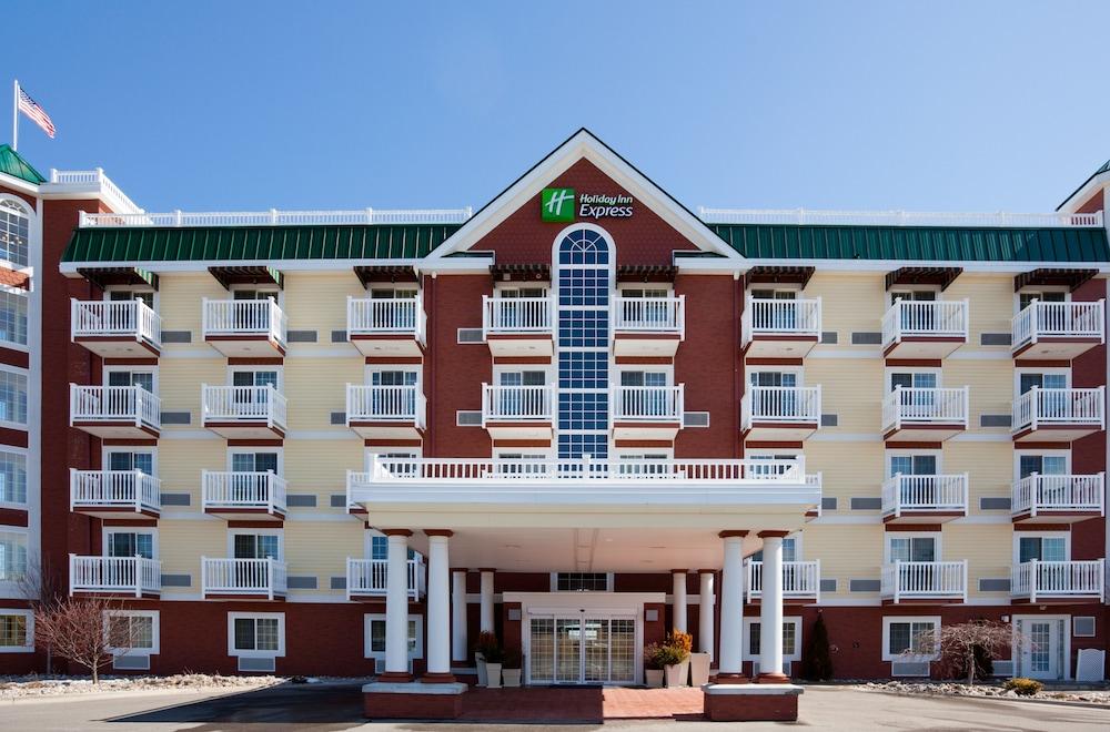 هوليداي إن إكسبرس آند سويتس بيتوسكي باي آيتش جي