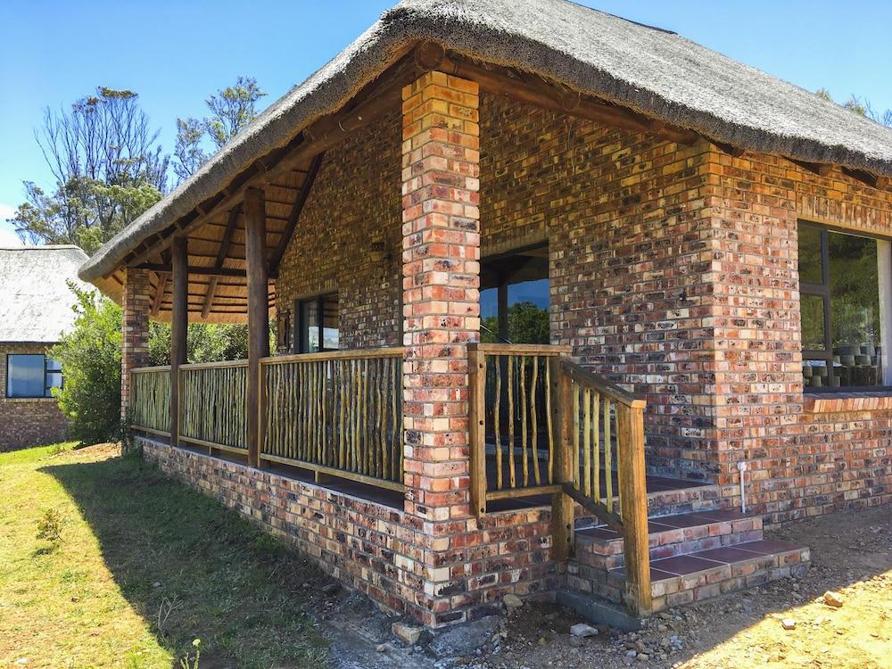 Pomeroy Lodges Exterior
