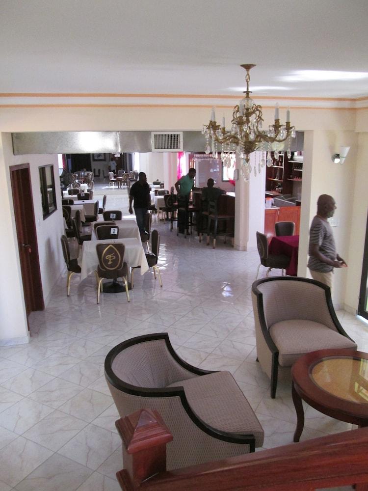 Tabarre's Palace Lobby Lounge