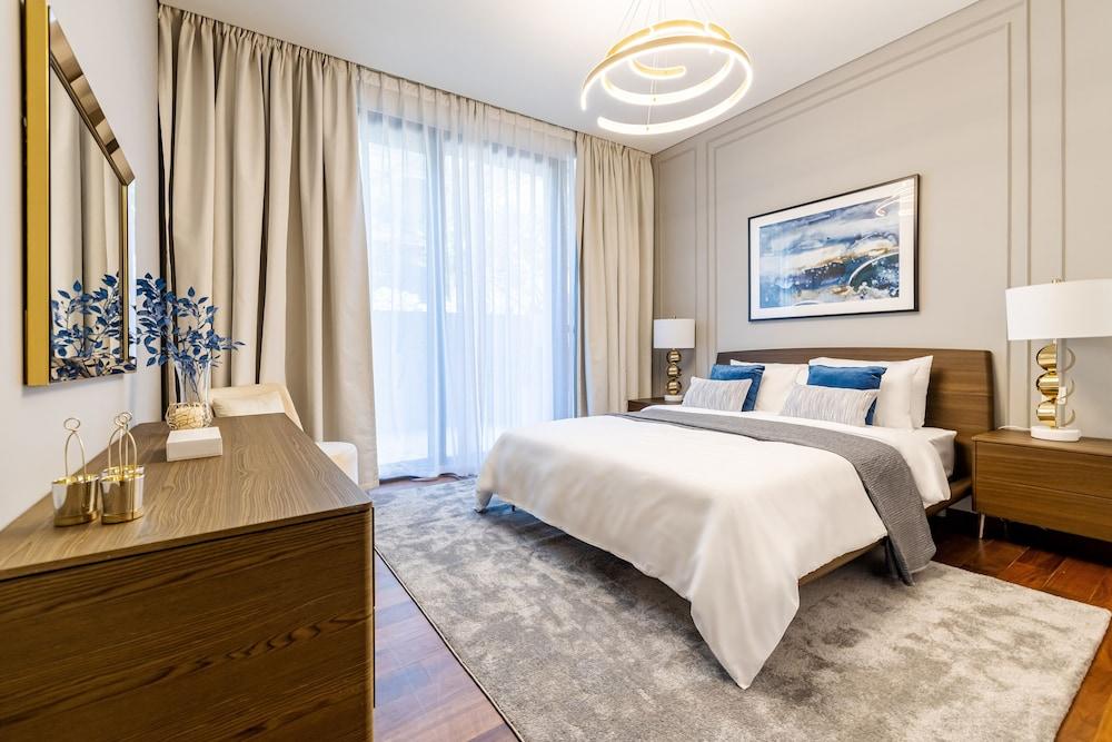 2BR City Walk B9 With Direct Pool Access Room