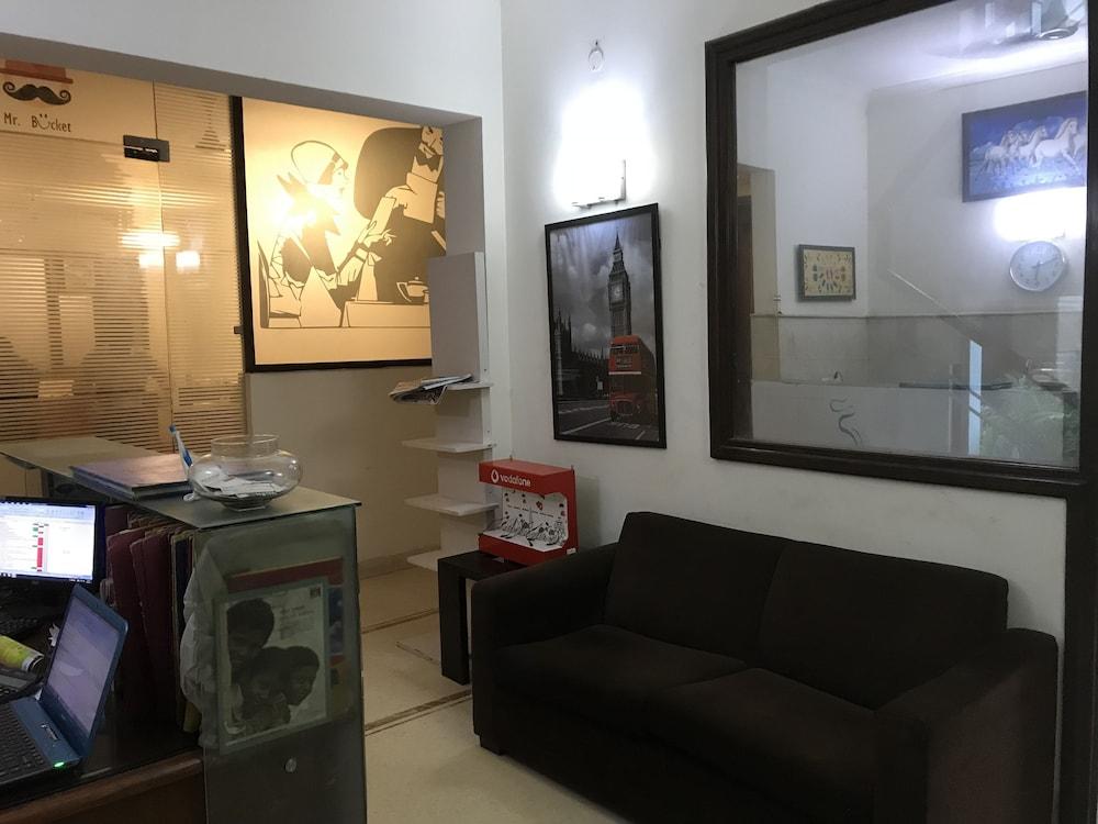 The Essence Suite Reception