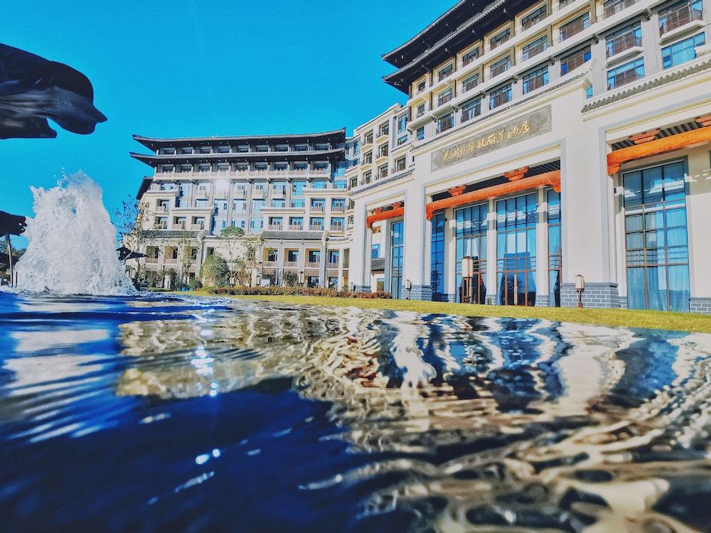 ووهو ماكرولينك ليجند هوتل المنطقة الخارجية