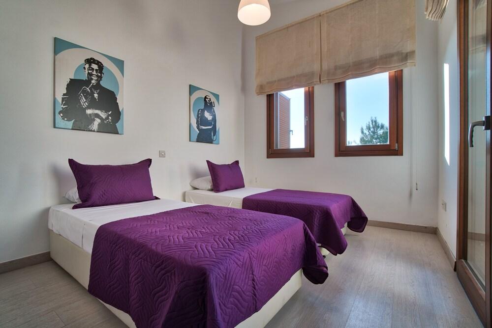 بيوتيفول 2 بد روم فيلا بروتس إت جي 9 ويذ برايفت بول آند بريتي جولف كورس فيوز، شورت واك تو ريزورت فيليدج سكوير أون أفروديت هيلز غرفة