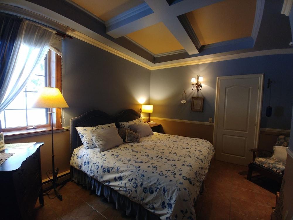 لي جاردان دو لاشيلي ميلفي