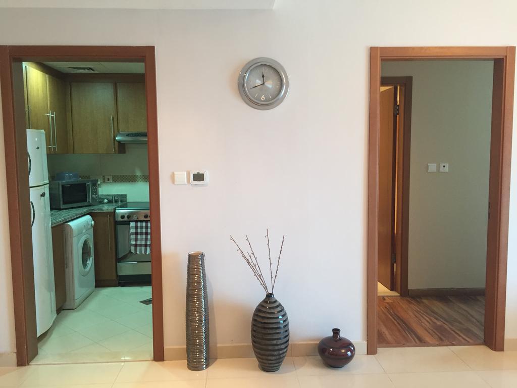  إسباس هوليداى هومز - إس إيه بي إيه 2 جميرا ليك تاورز أخرى