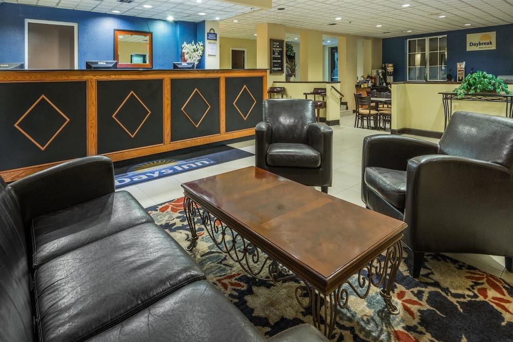 دايز إن باي ويندام بوتستاون الردهة