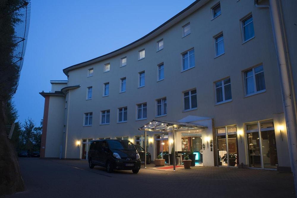Schlossberg Hotel Homburg Exterior