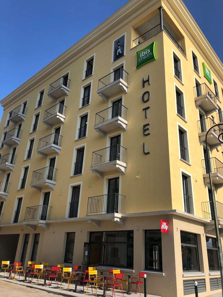 ibis Styles Ajaccio Napoleon Exterior