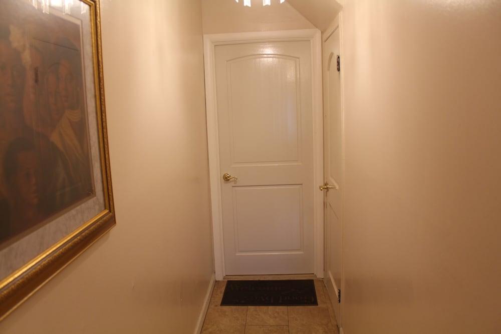 كوزي، كلاسي دوبليكس ني ري ٕن سي الفندق من الداخل