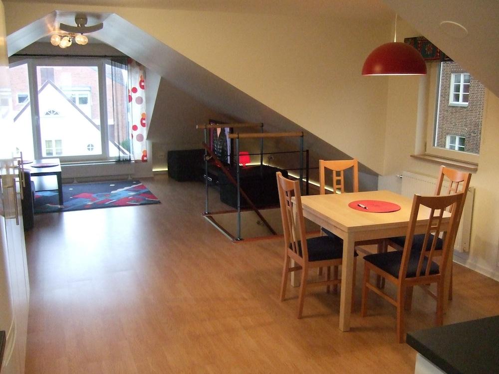 Platypus Penthouse Honeymoon Suite Featured Image