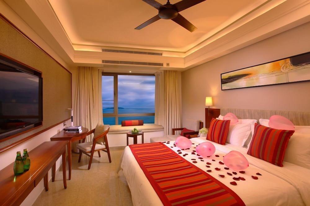 سانيا سيكيوب هوليداي هوتل غرفة