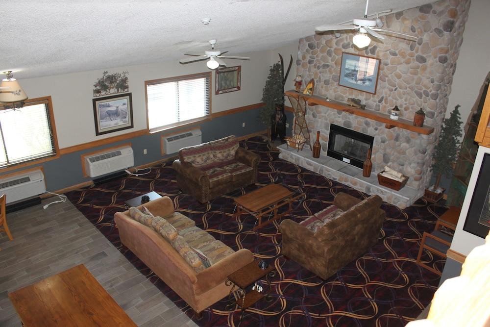 أمريك إن باي ويندام ويست بيرلينجتون منطقة الانتظار في الردهة