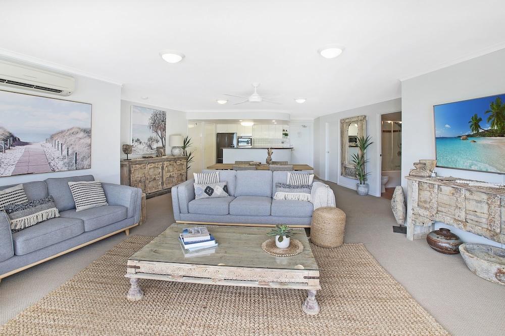 Cotton Tree Absolute Waterfront Living Area