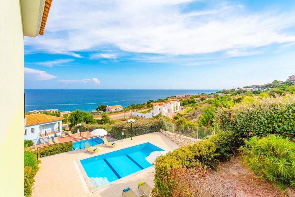 Skala Villa Green Large Private Pool Walk to Beach Sea Views A C Wifi - 2825 Room