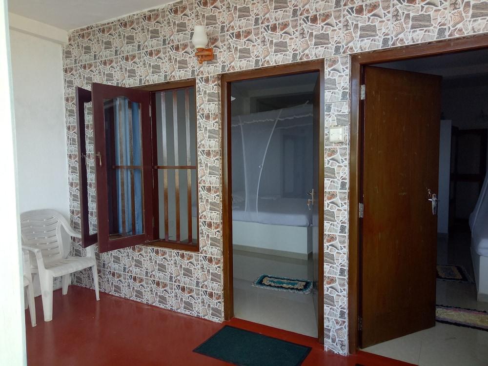 Githmini Beach Guest House & Toures Interior