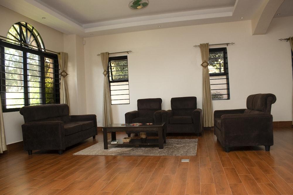 ذا هايف إنتيبي جيست هاوس تفاصيل الفندق من الداخل