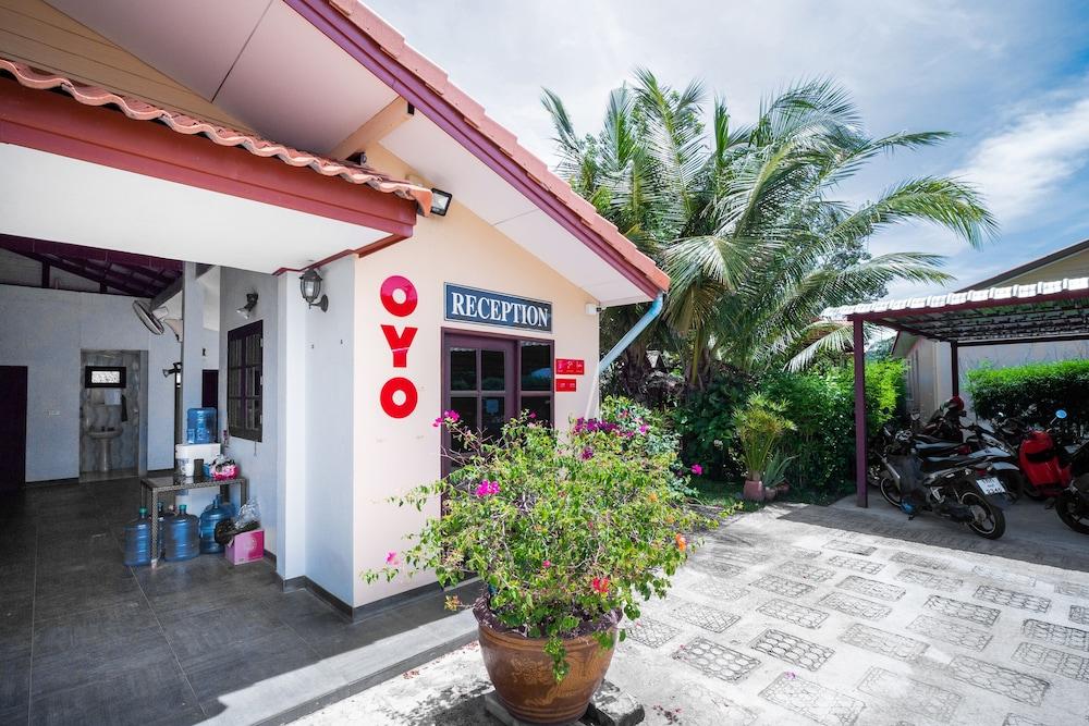 أو واي أو 786 بانجساراي فيليدج ريزورت منطقة الاستقبال