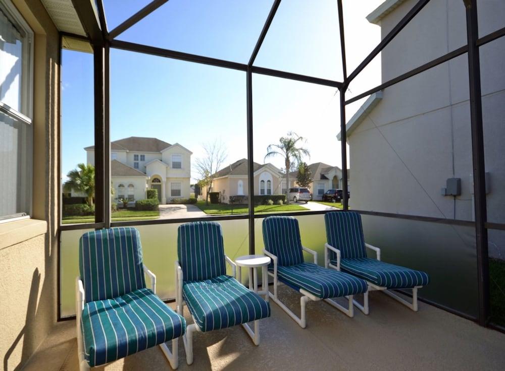 Calabay Parc at Tower Lake 221292 Sundeck