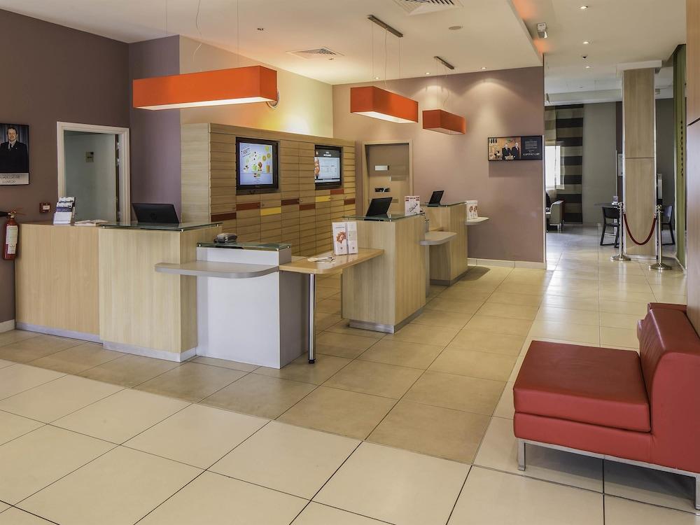 ibis Constantine Reception