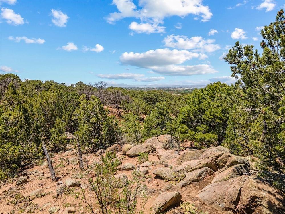 Casa Ladera - Enchanting Home, Nestled in Foothills With Spectacular Views Property Grounds