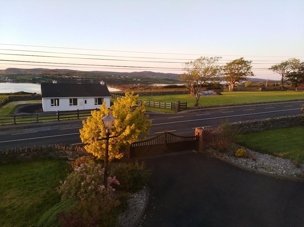 مادرا روا أورجانيك أكوموديشن المنطقة الخارجية