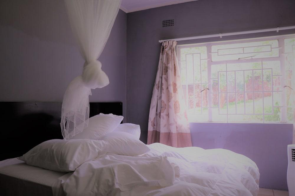 43 House Room