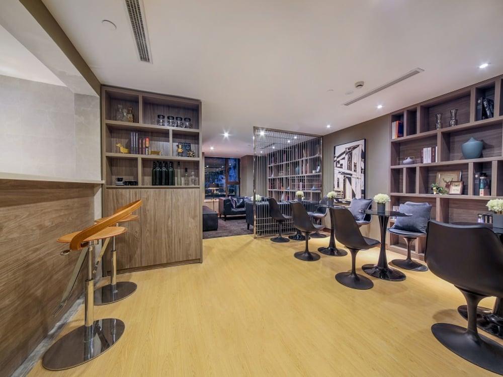 لاندسي أبارتمنتس شانجهاي إيليت سبيس منطقة الجلوس في الردهة