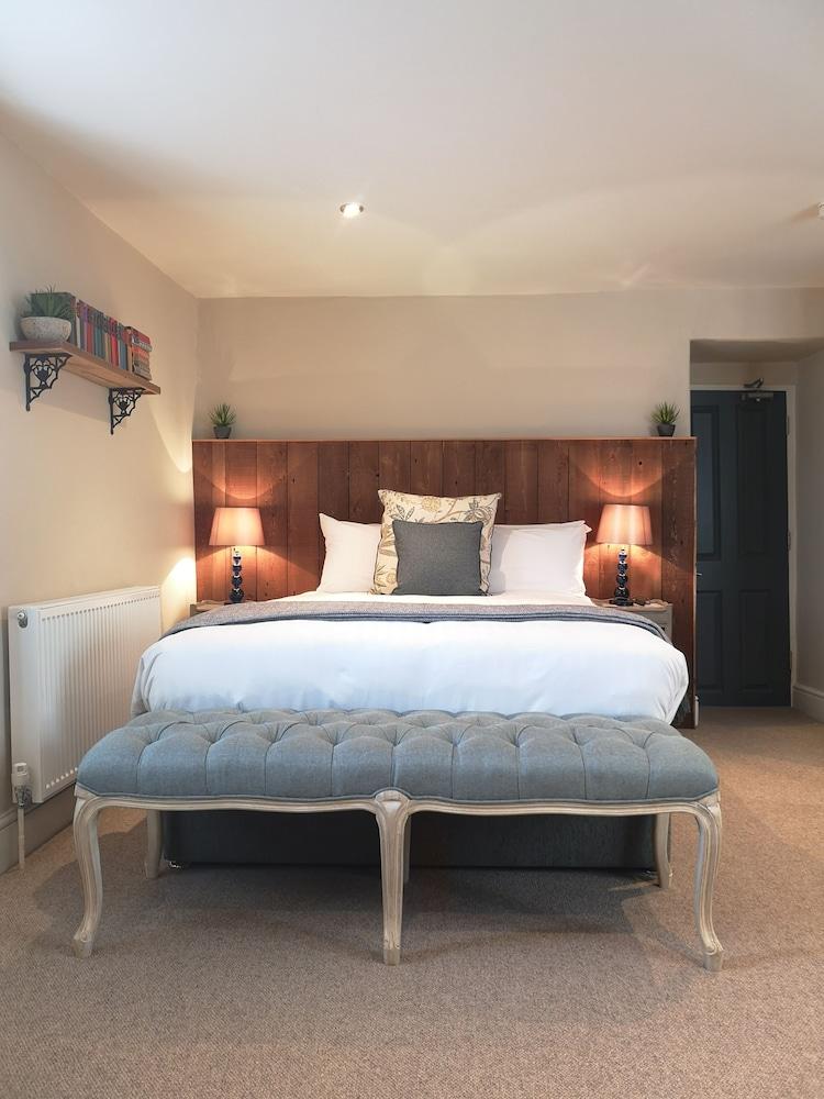 Steam Packet Inn Room