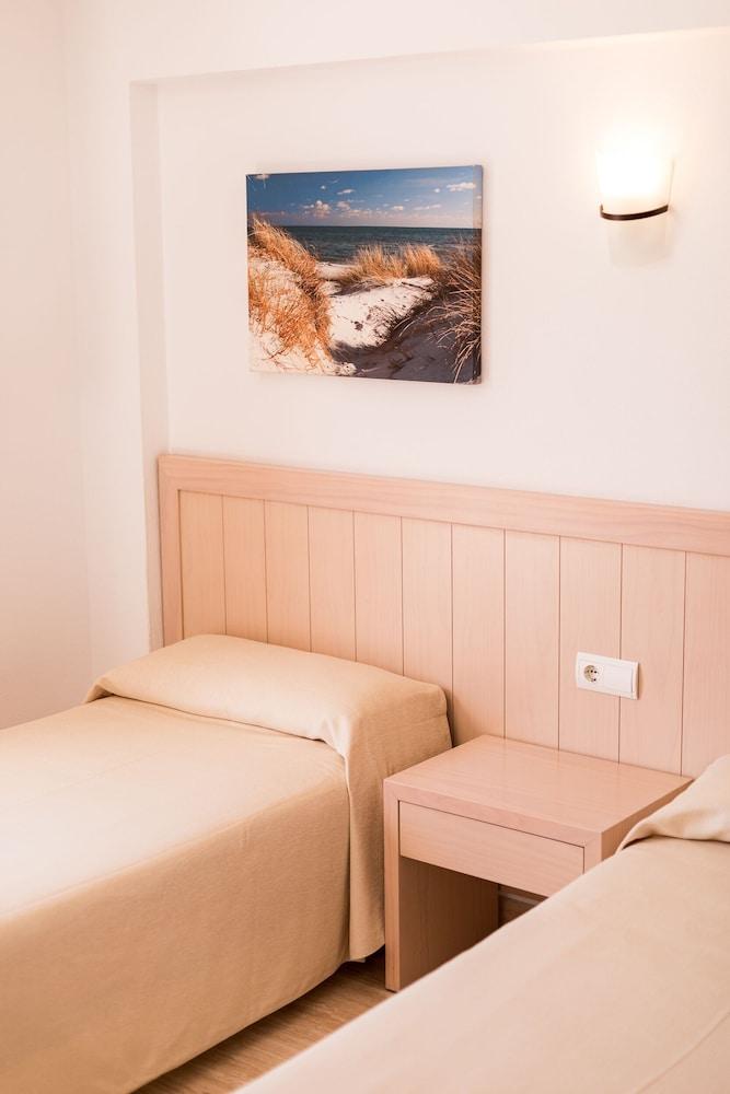 فيستامار ٓي - إم سي ٔبارتامنتس إيبيزا غرفة