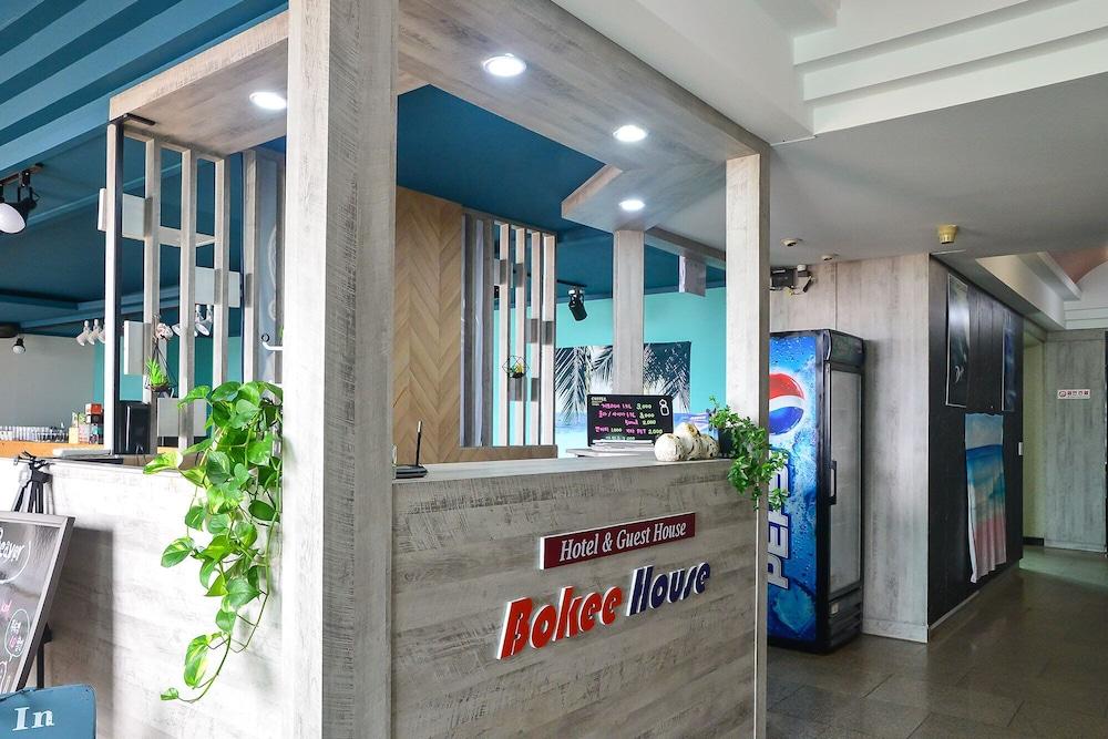 Goseong Bokee House Reception