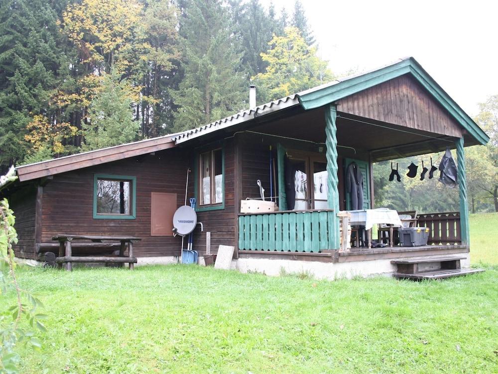 بيسفول شاليه إن تالجاو ويذ ماونتن فيو المنطقة الخارجية