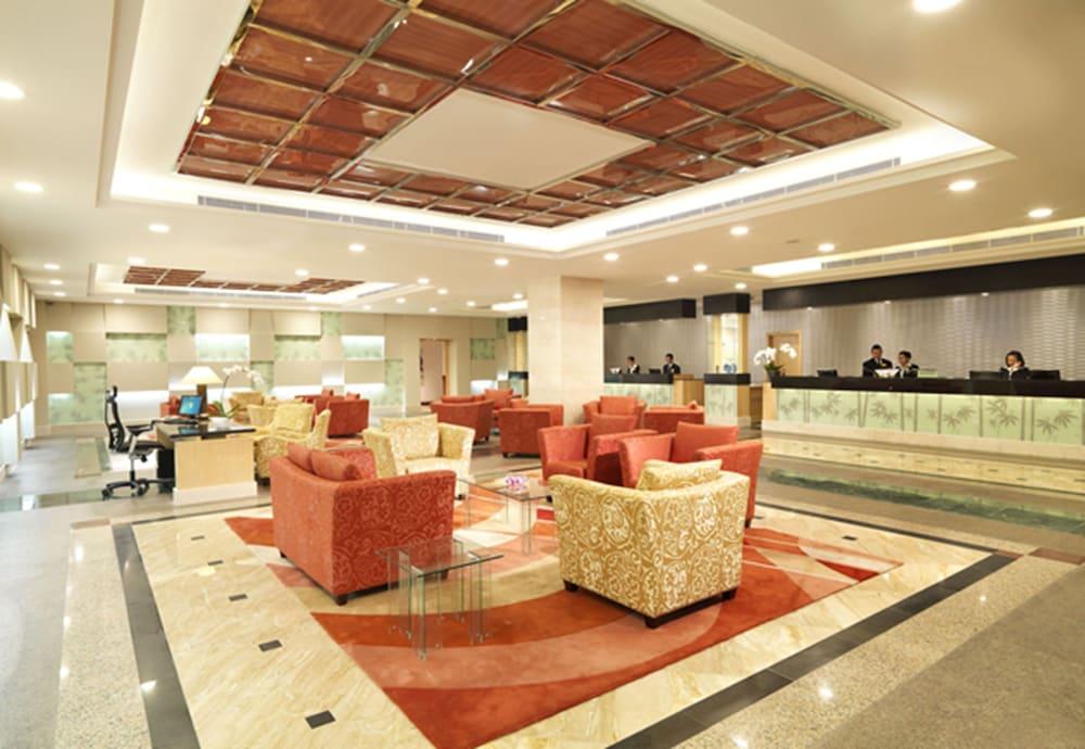 هوليداي فيلا هوتل آند كونفرنس سنتر سوبانج الردهة