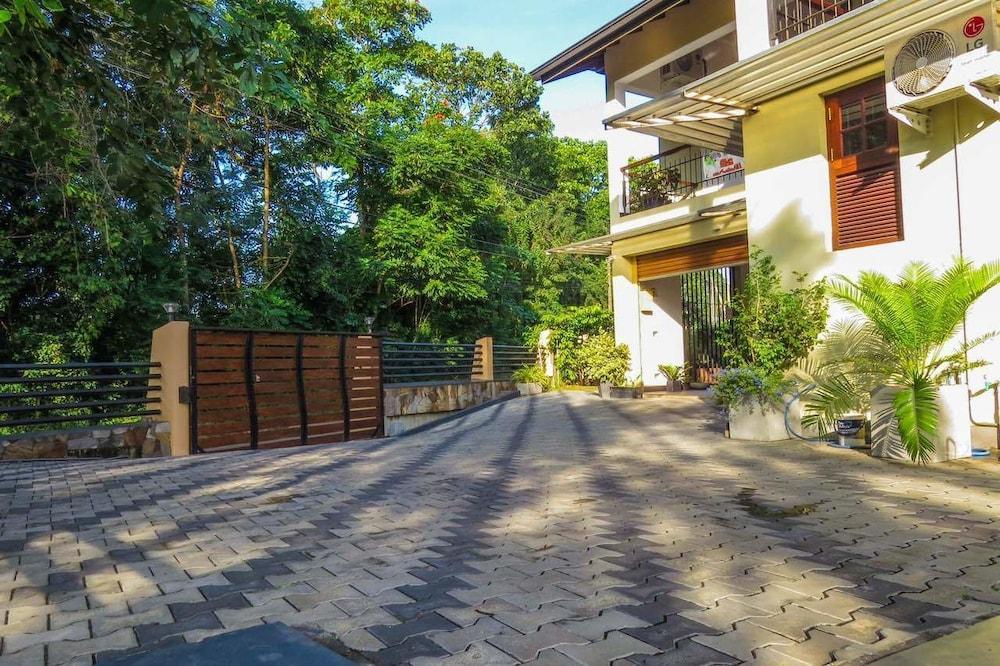The Tamarind Property Grounds