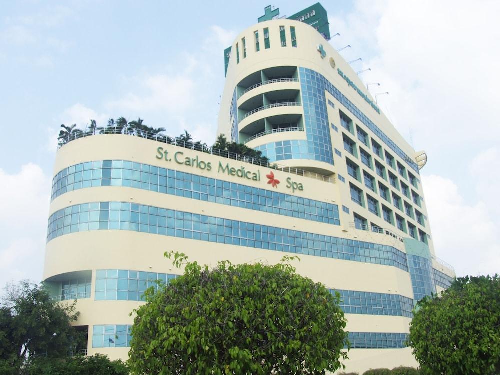 إس ت كارلوس ميديكال سبا
