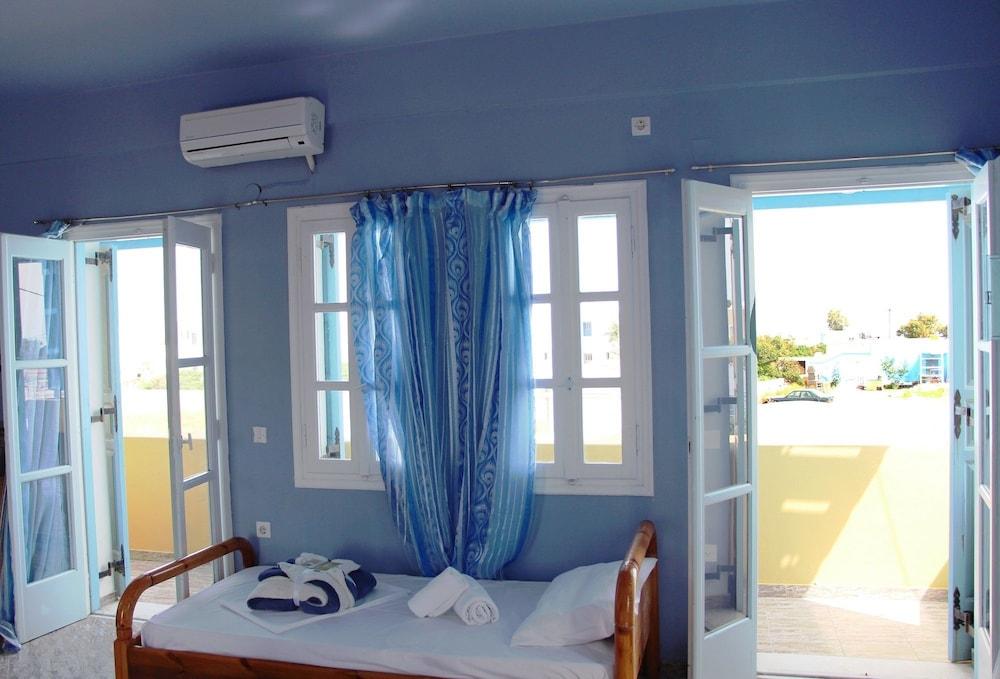Dodo's Santorini Room